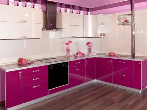 Угловая фиолетовая глянцевая кухня из пластика "Виола-3 арт.12"
