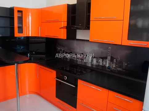 Угловая кухня с оранжевыми фасадами "Манго арт.27" мдф глянец