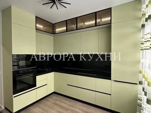 Салатовая угловая кухня под потолок "Аврора арт.1" МДФ матовый