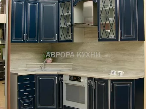 Угловая синяя кухня с патиной арт.7