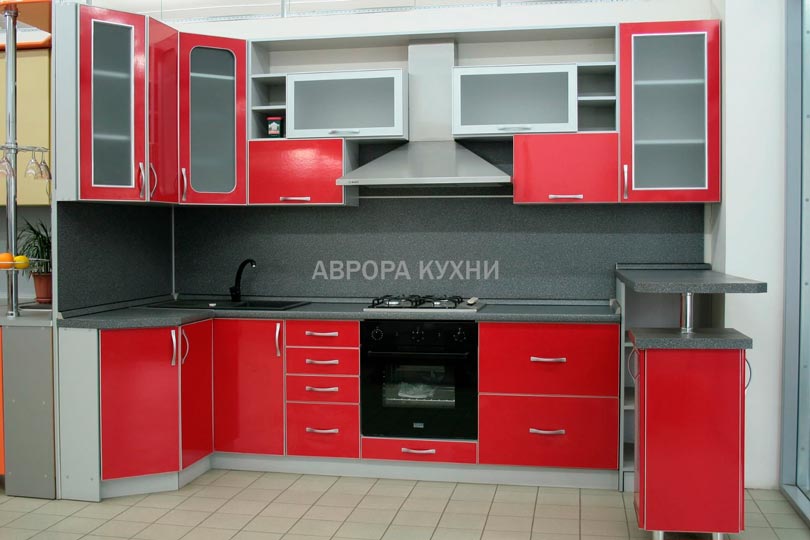 П-образная кухня из итальянского красного пластика "arpa арт.39"