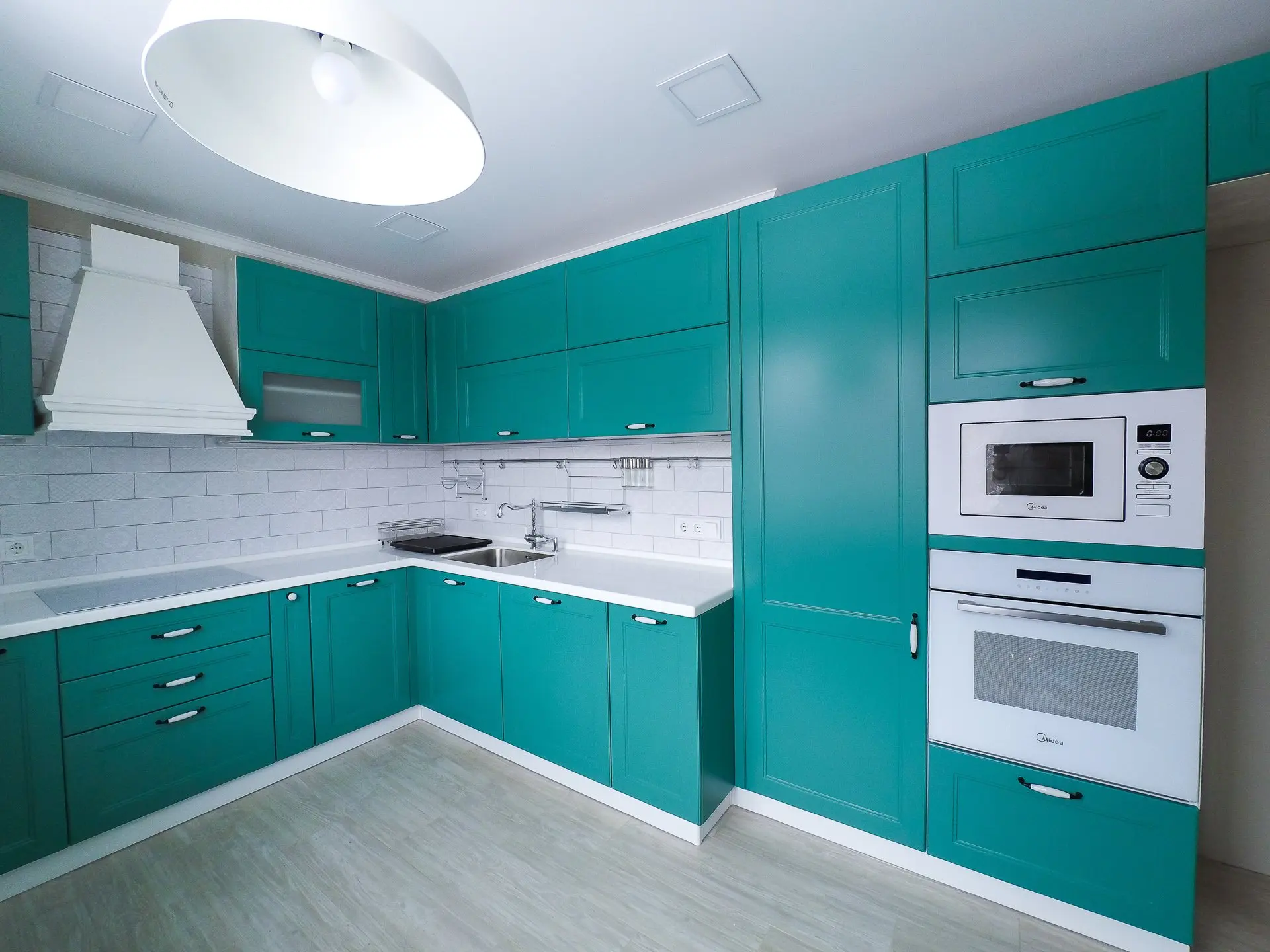 Кухня "Весна арт.22" эмаль