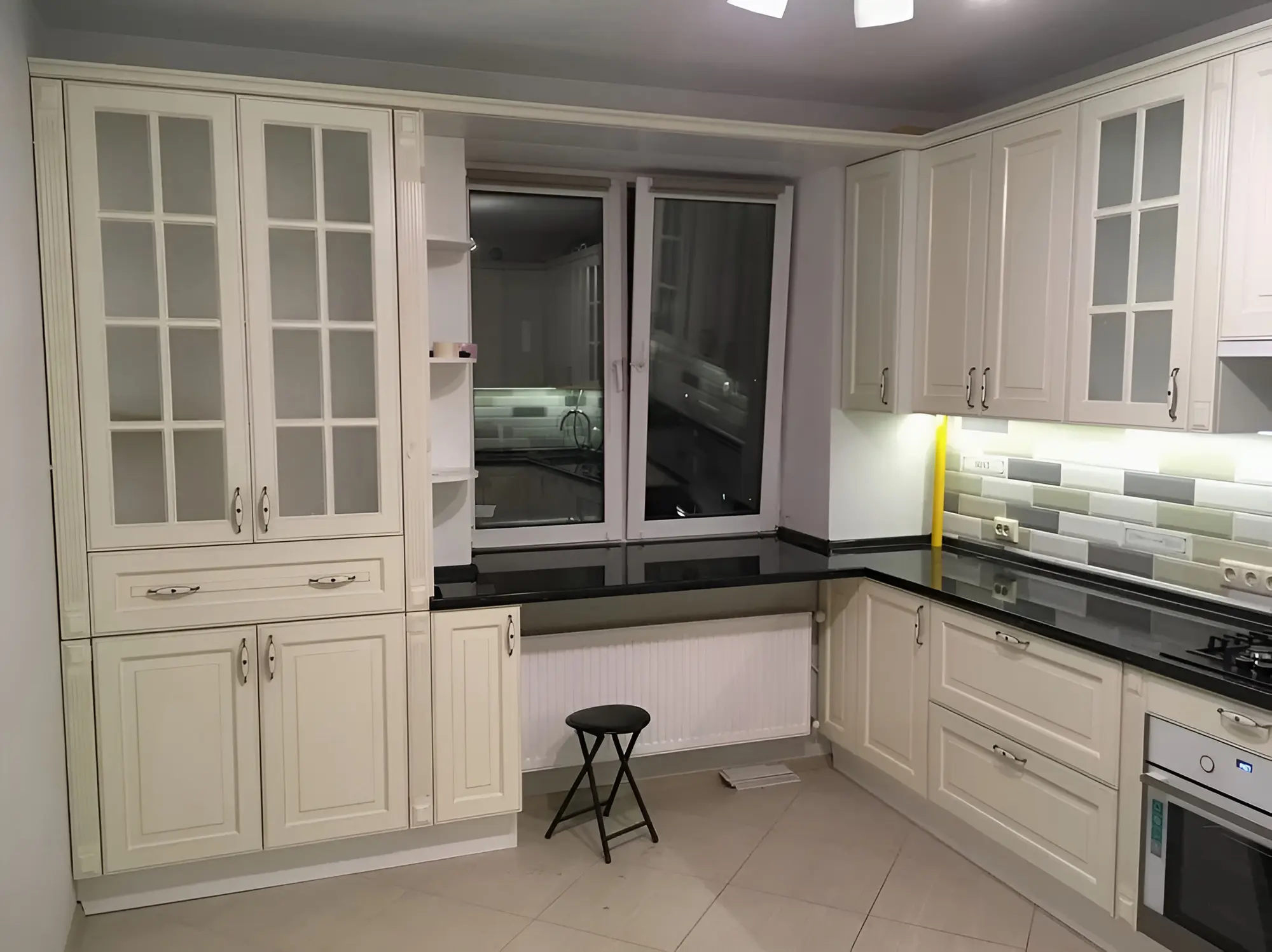 Кухня "Вика арт.7" эмаль с буфетом