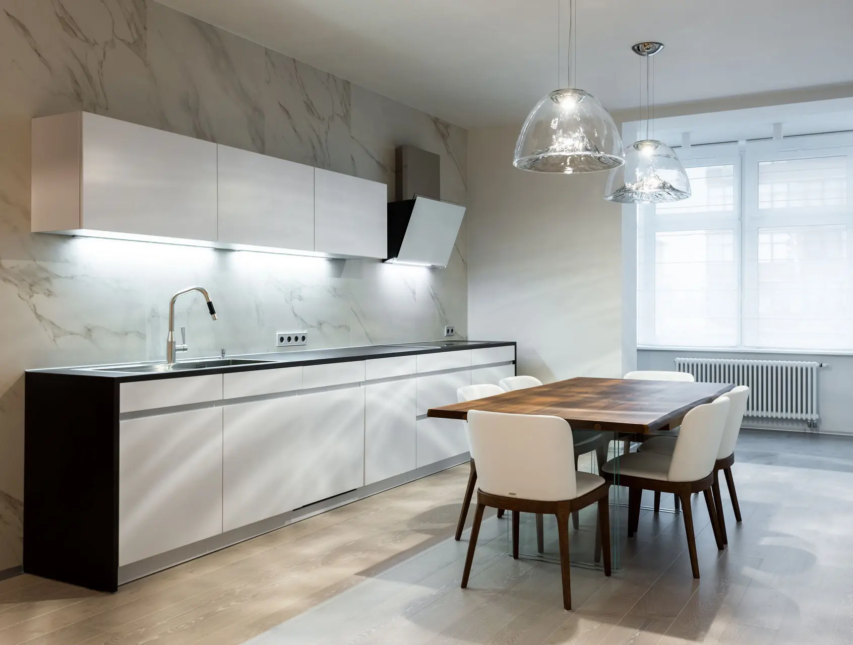 Кухня "Ева арт.8" мдф матовый профиль Gola