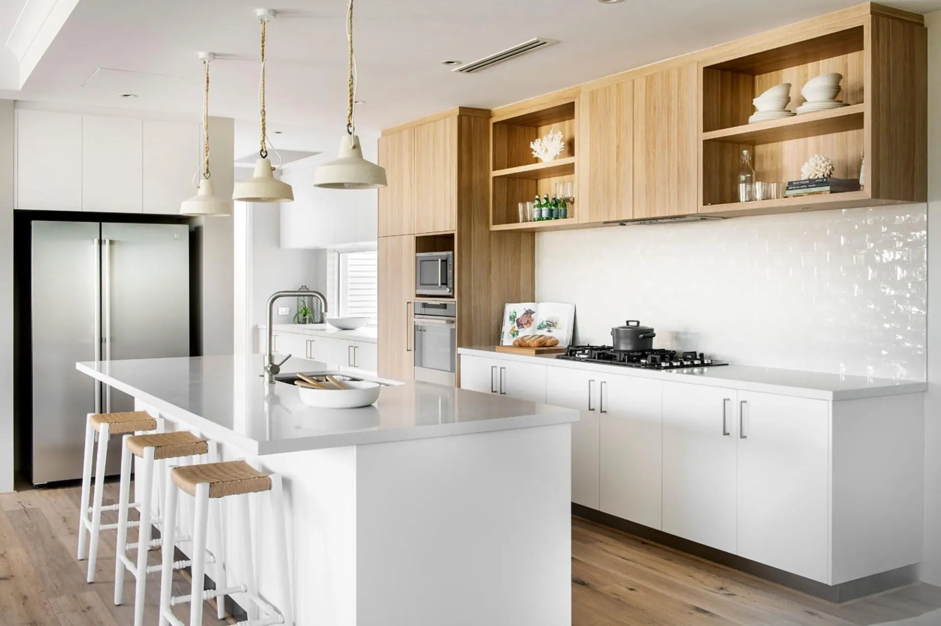 Кухня "Виолла арт.2" с островом мдф